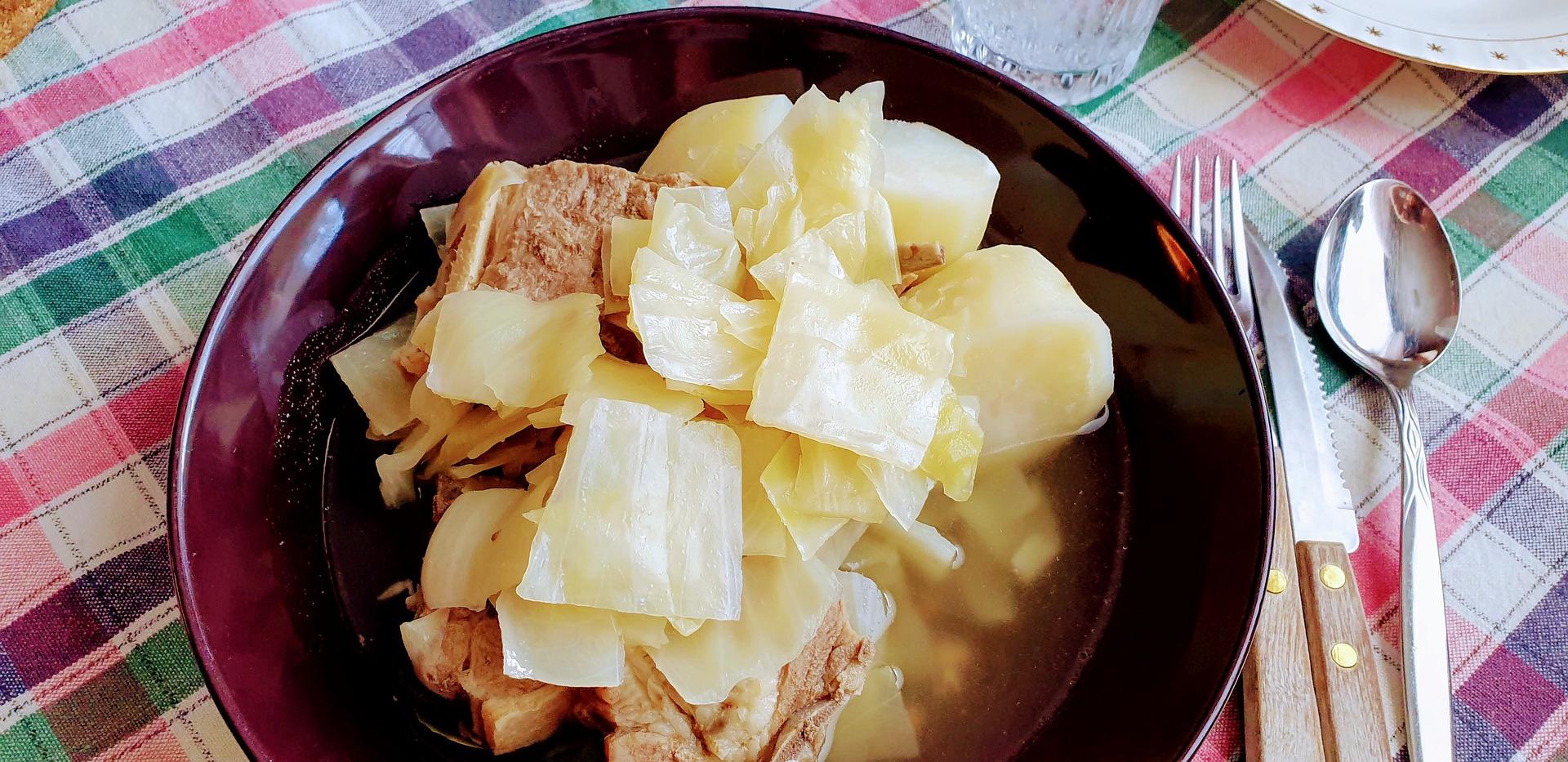 Fårikål med poteter