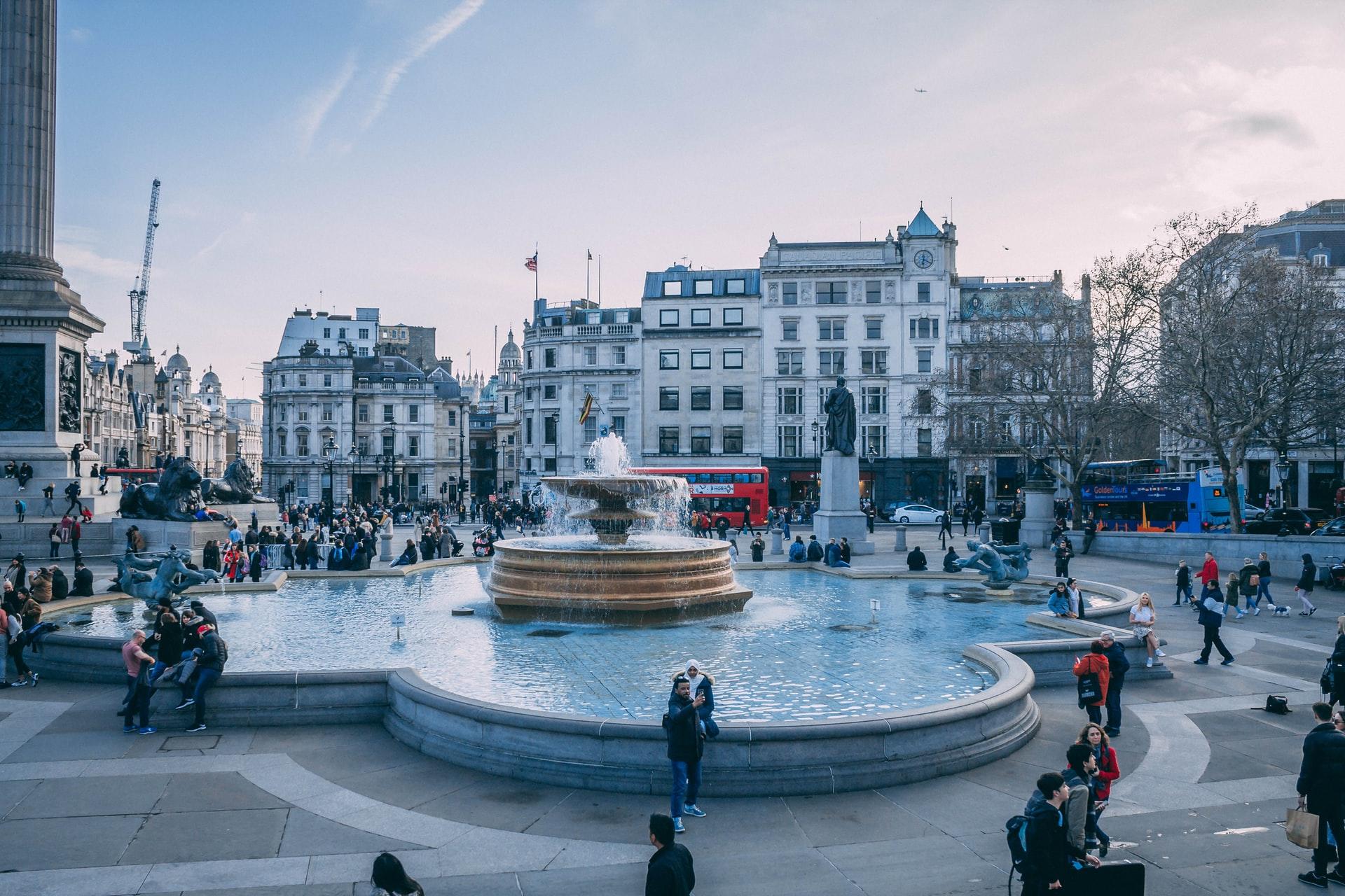 Fontene ved Trafalgar Square i London