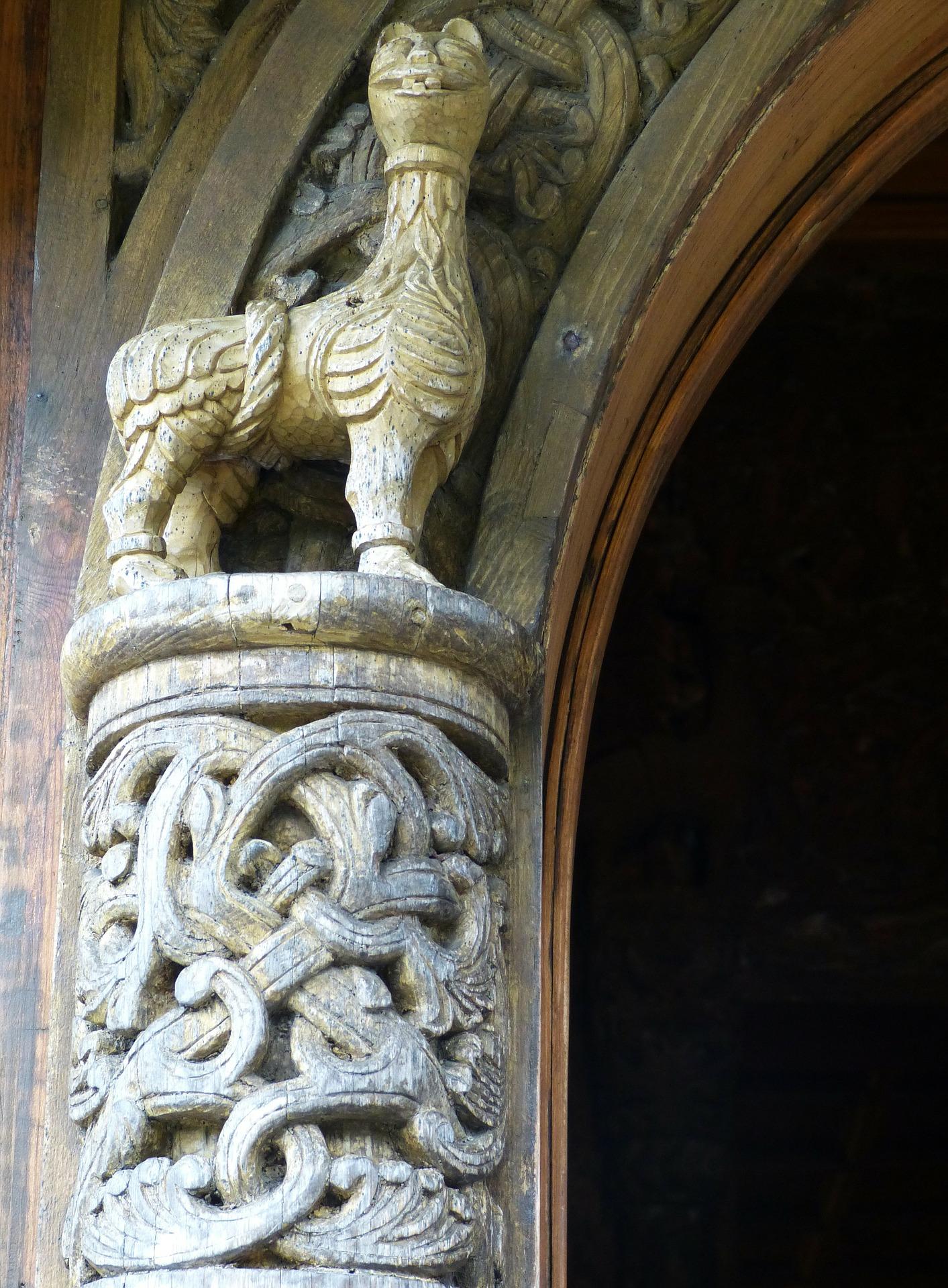 Detalj fra portalen til Vang stavkirke.