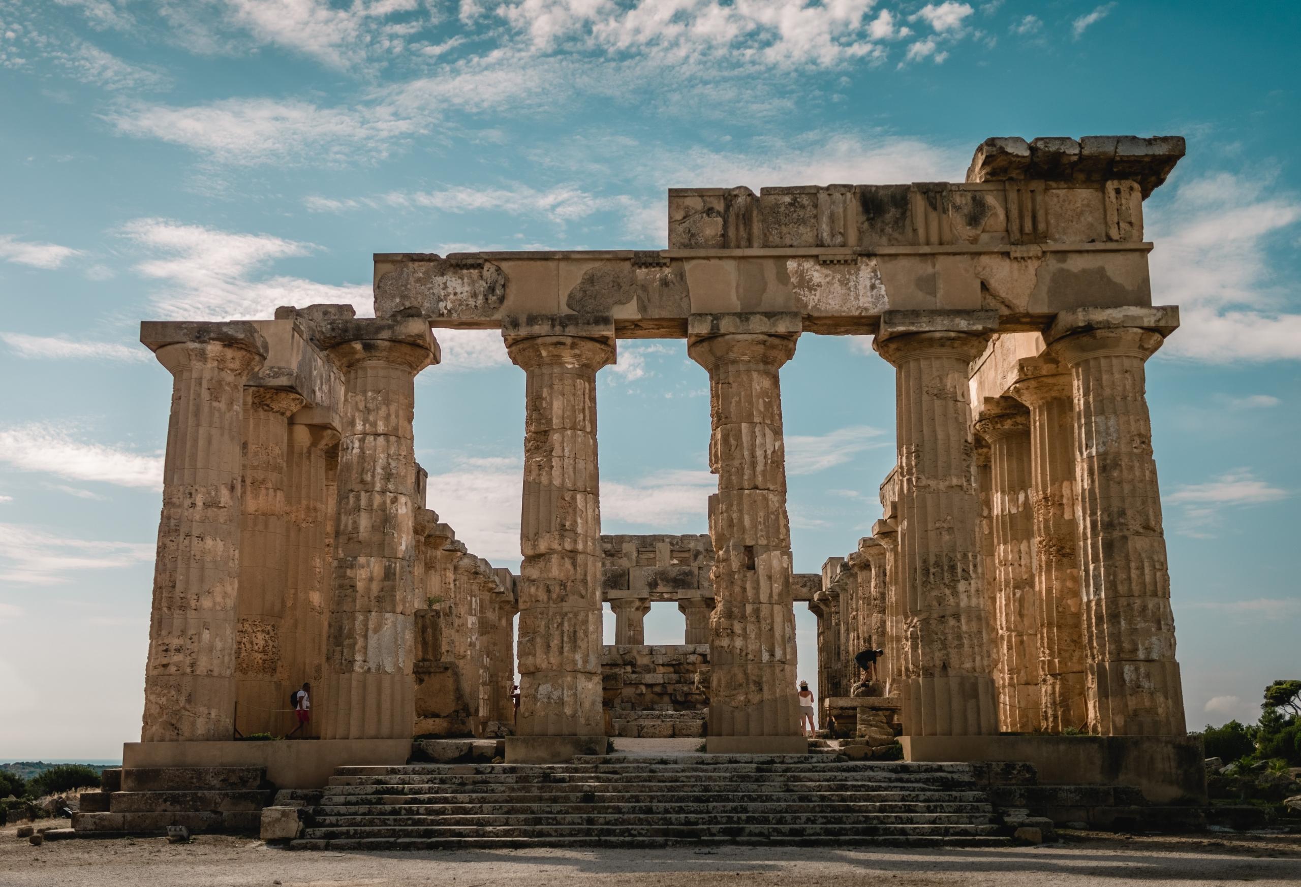 antikk tempel på sicilia, en italiensk attraksjon det er verdt å se
