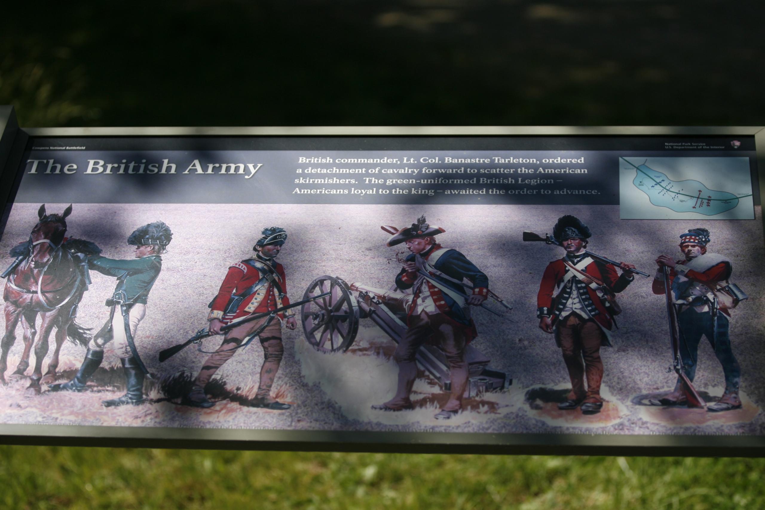 Informasjonstavle som viser britiske soldater fra den amerikanske revolusjonen.