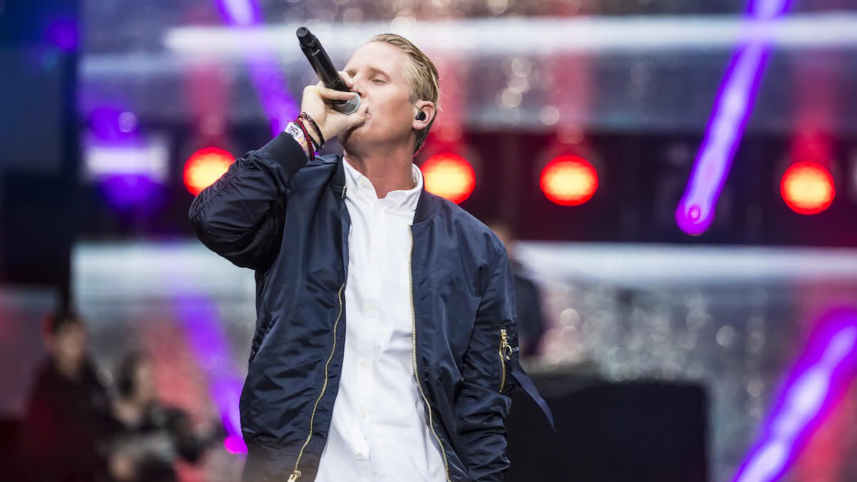 Rapperen Vinni på scenen