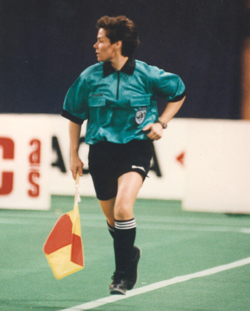 Sonia fotballdommer kvinnelig fra Canada