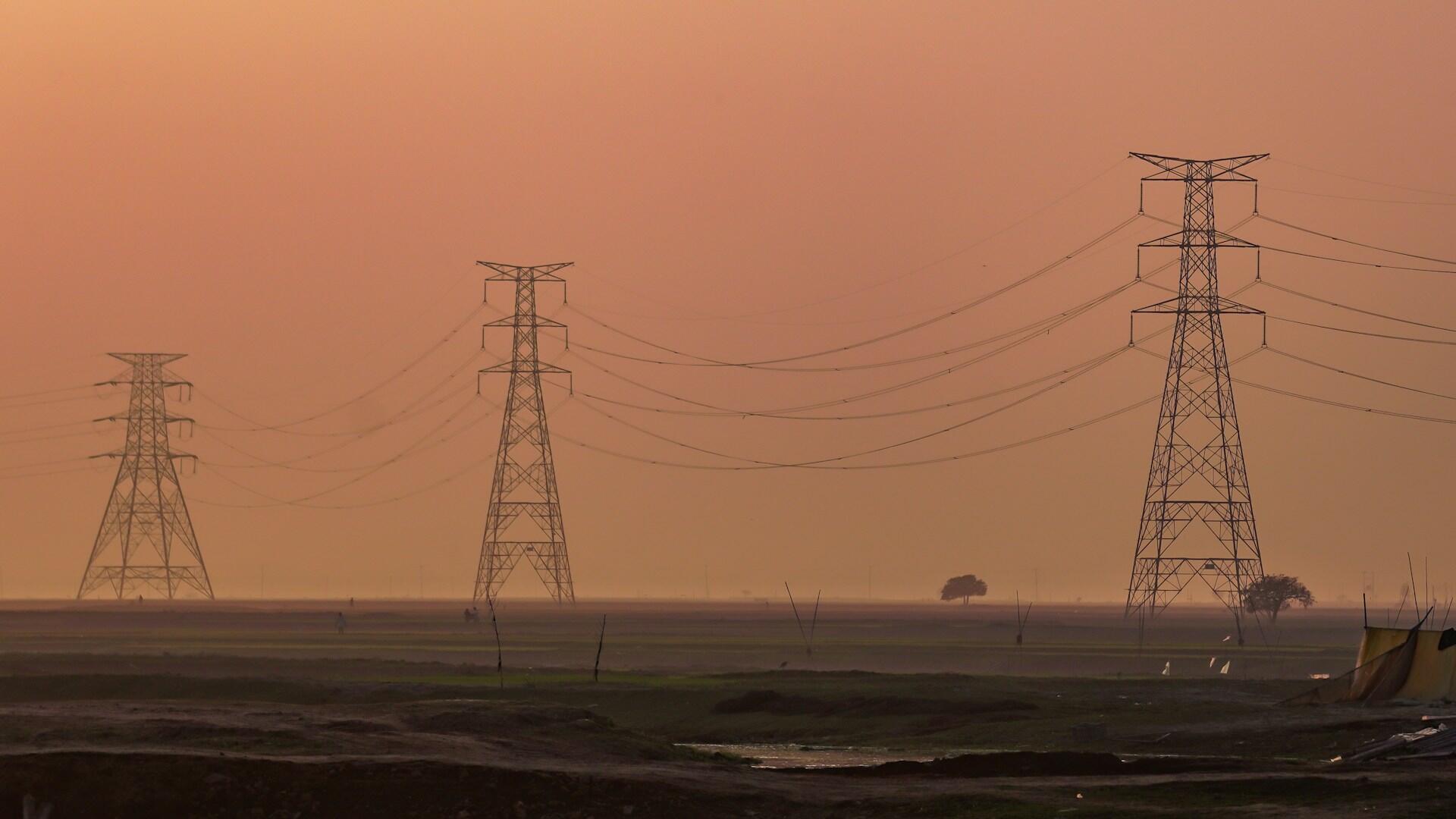 Tårn som klatres av elektroingeniør