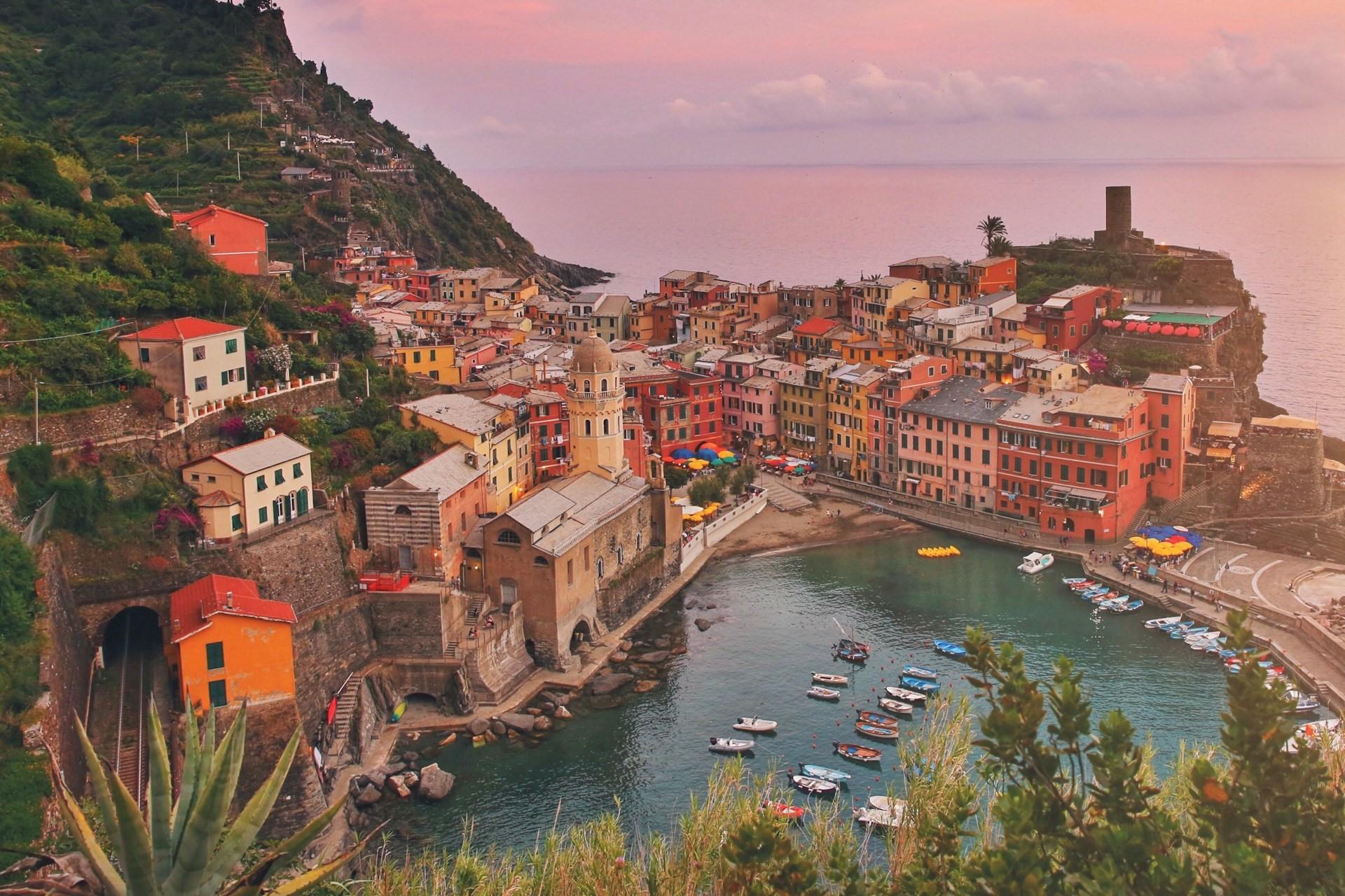 Vernazza, Cinque Terre, Italy.