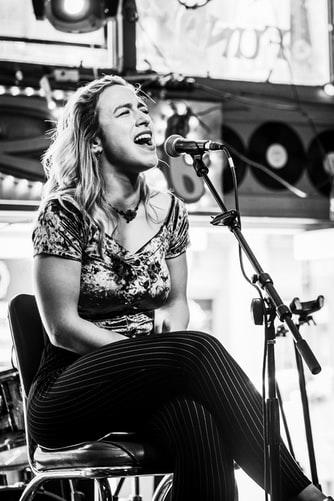 where to find singing lessons in New Zealand