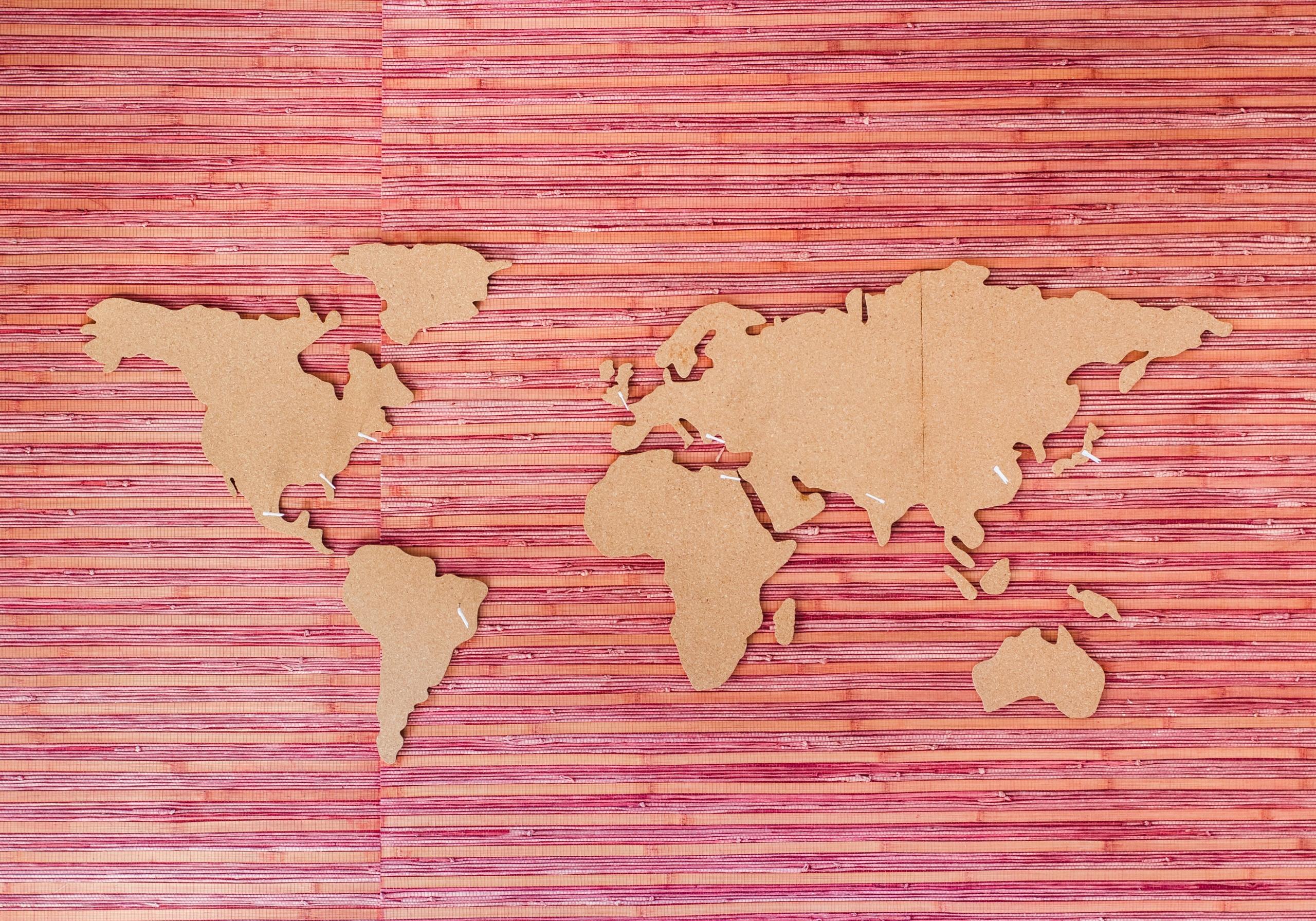 Geography lessons help us learn about the world