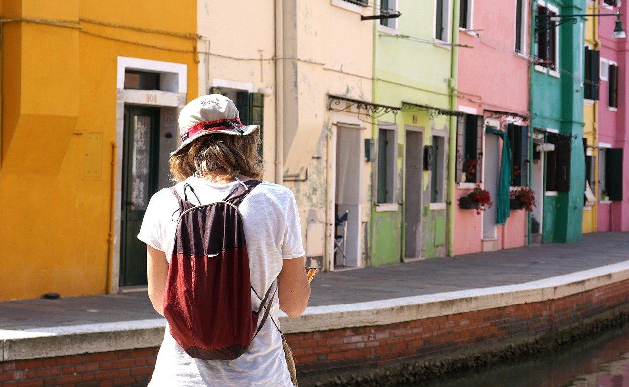 Girl travelling in Italy