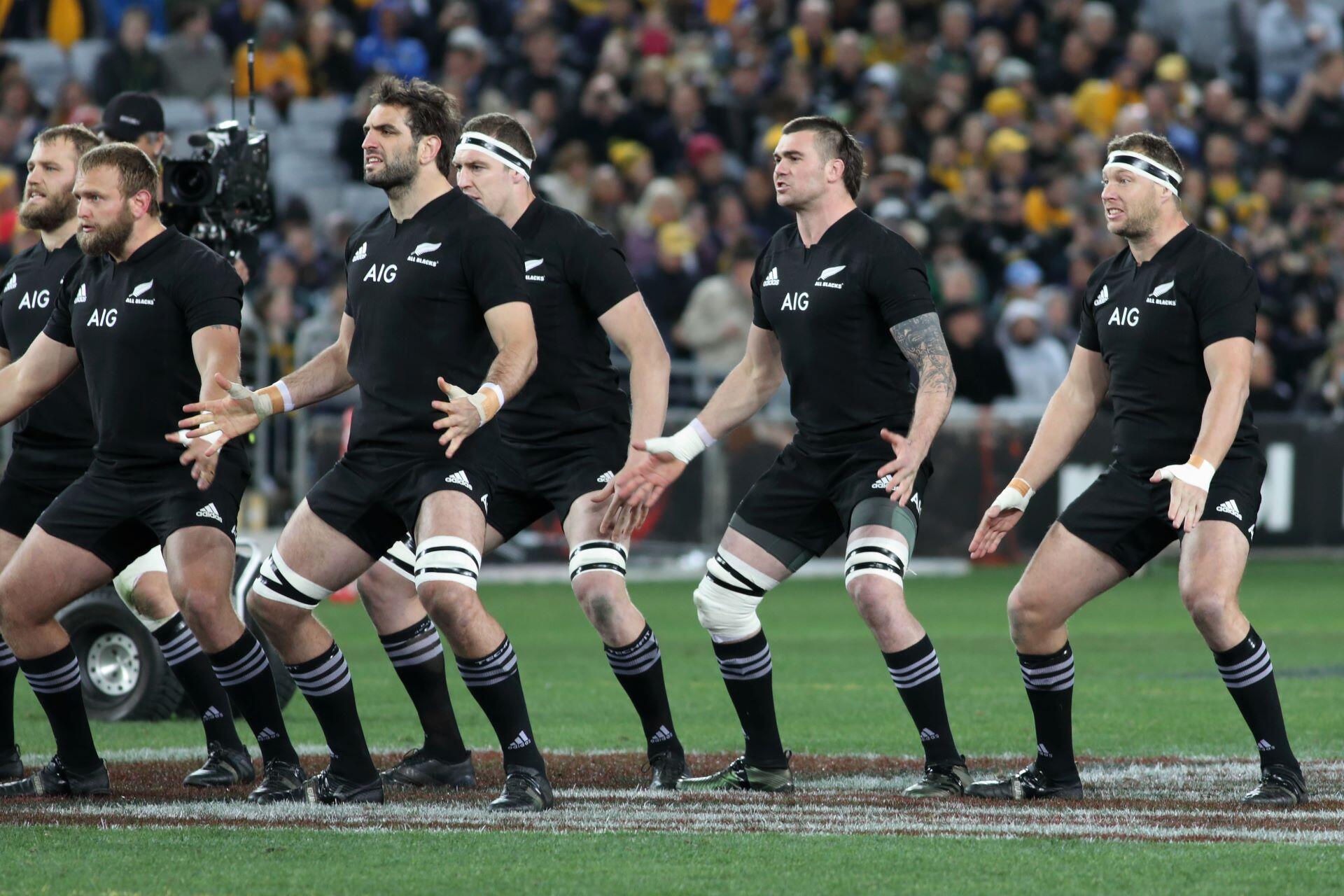 The New Zealand rugby team doing the haka.