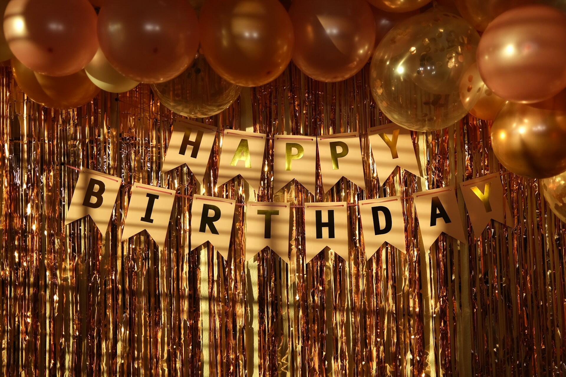 Happy Birthday bunting.