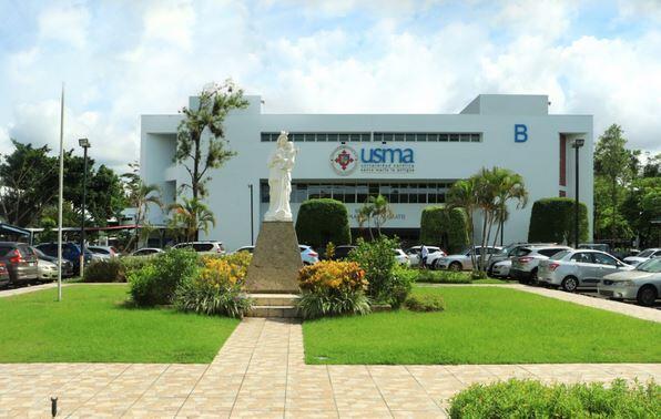 Vista frontal del campus de la USMA.