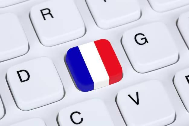 francia-bandera-internet-teclado-computadora_770123-11048