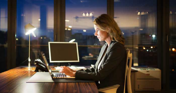 Foto-Trabajar-de-noche