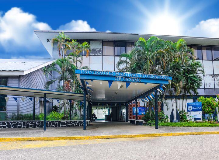 Fachada de la Universidad Marítima Internacional de Panamá, sede de Biología Marina.