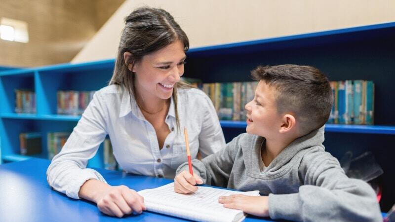 Tutorías personalizadas en Colón para mejorar el rendimiento escolar