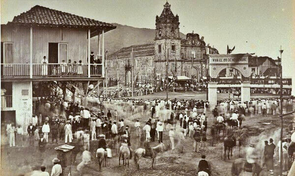Ciudad de Panamá, 500 años entre ferias y miserias, luces y sombras, muros y planicies