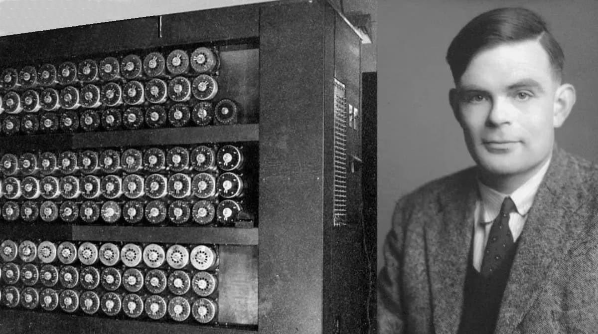 foto Alan Turing con los primeros servidores de computación