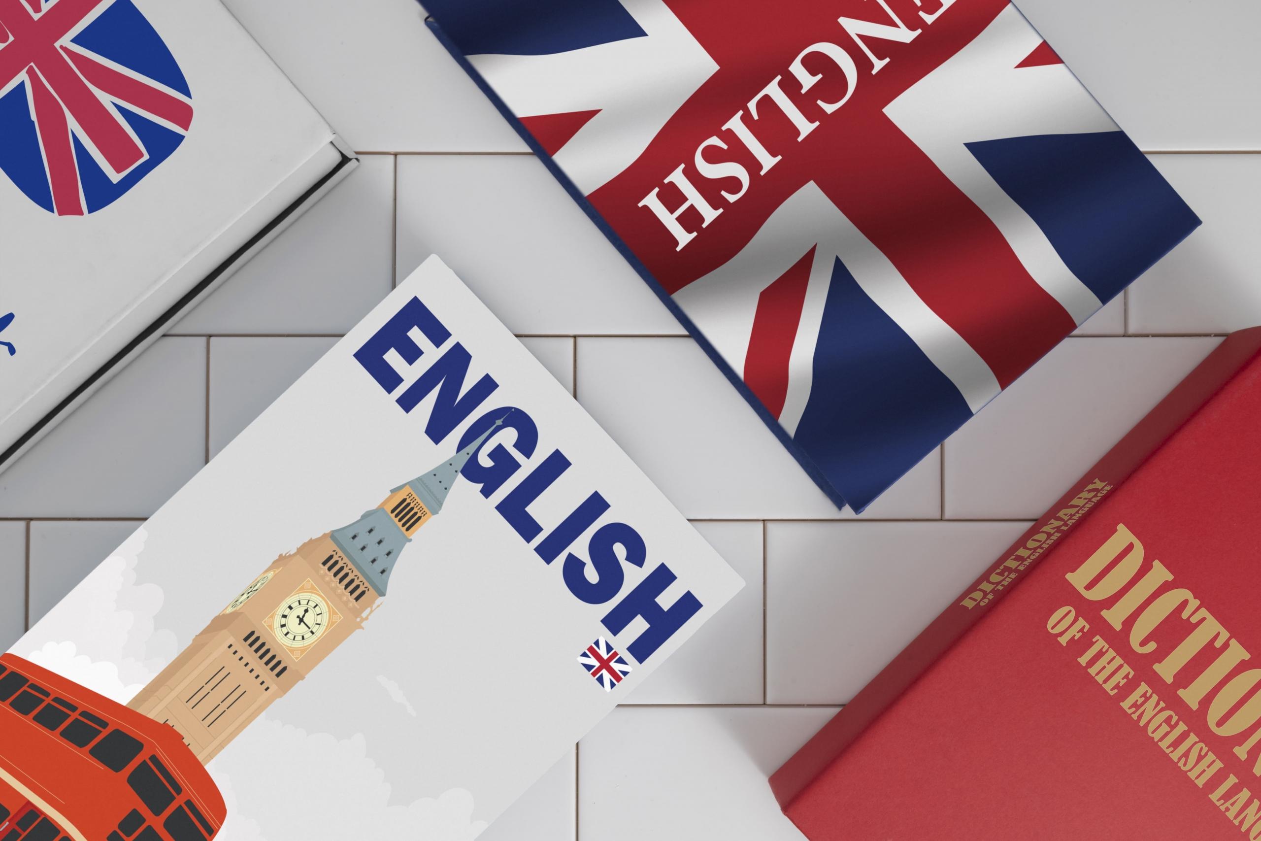 vista cenital de diferentes libros de inglés