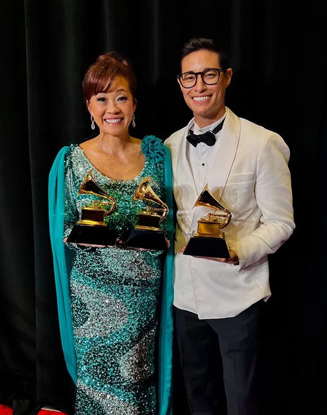 Mimy y Tony Succar de gala con sus Grammys