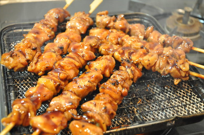 smażony kurczak japońska potrawa yakitori szaszłyki