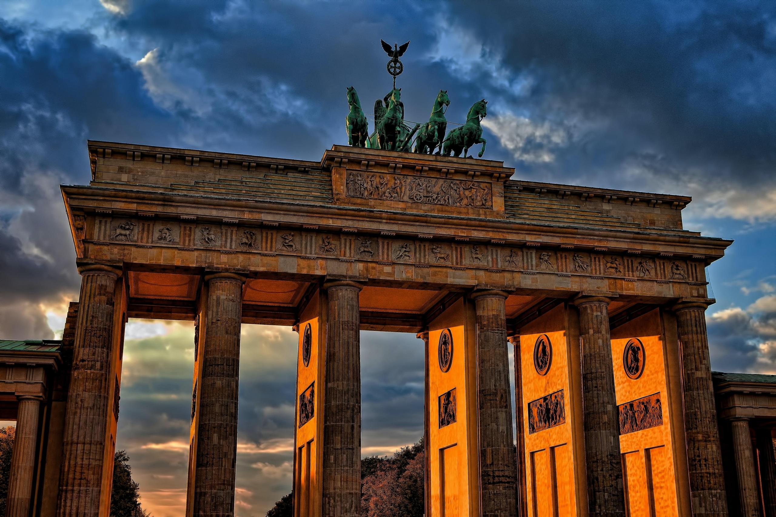 brama brandenburska w berlinie
