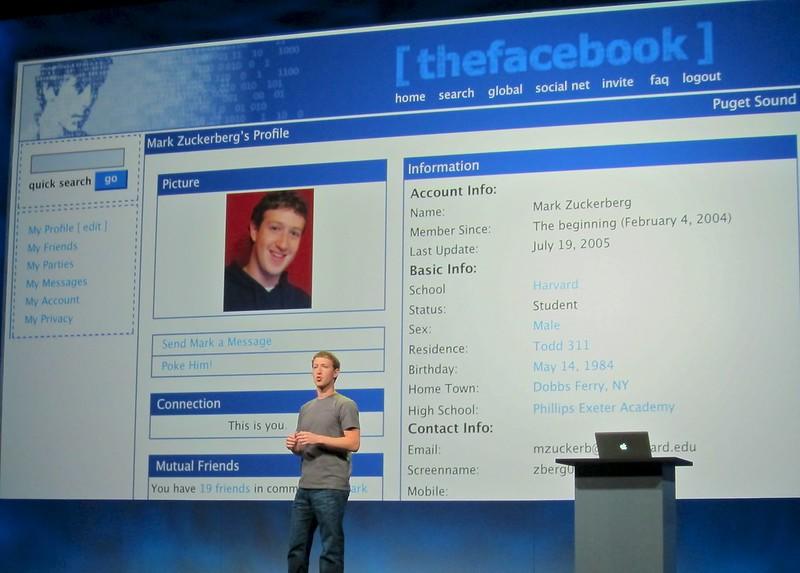 Mark Zuckerberg podczas przemówienia na temat Facebooka