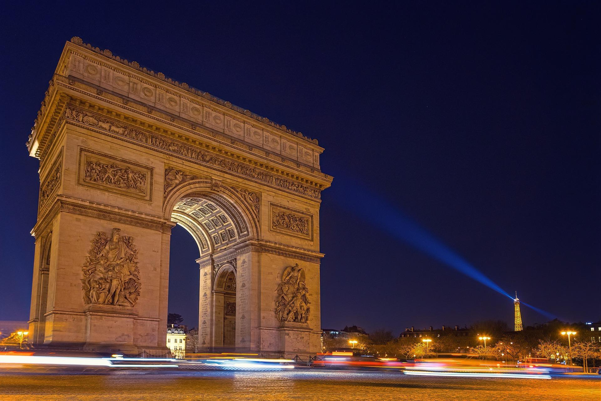 łuk triumfalny w paryżu francja