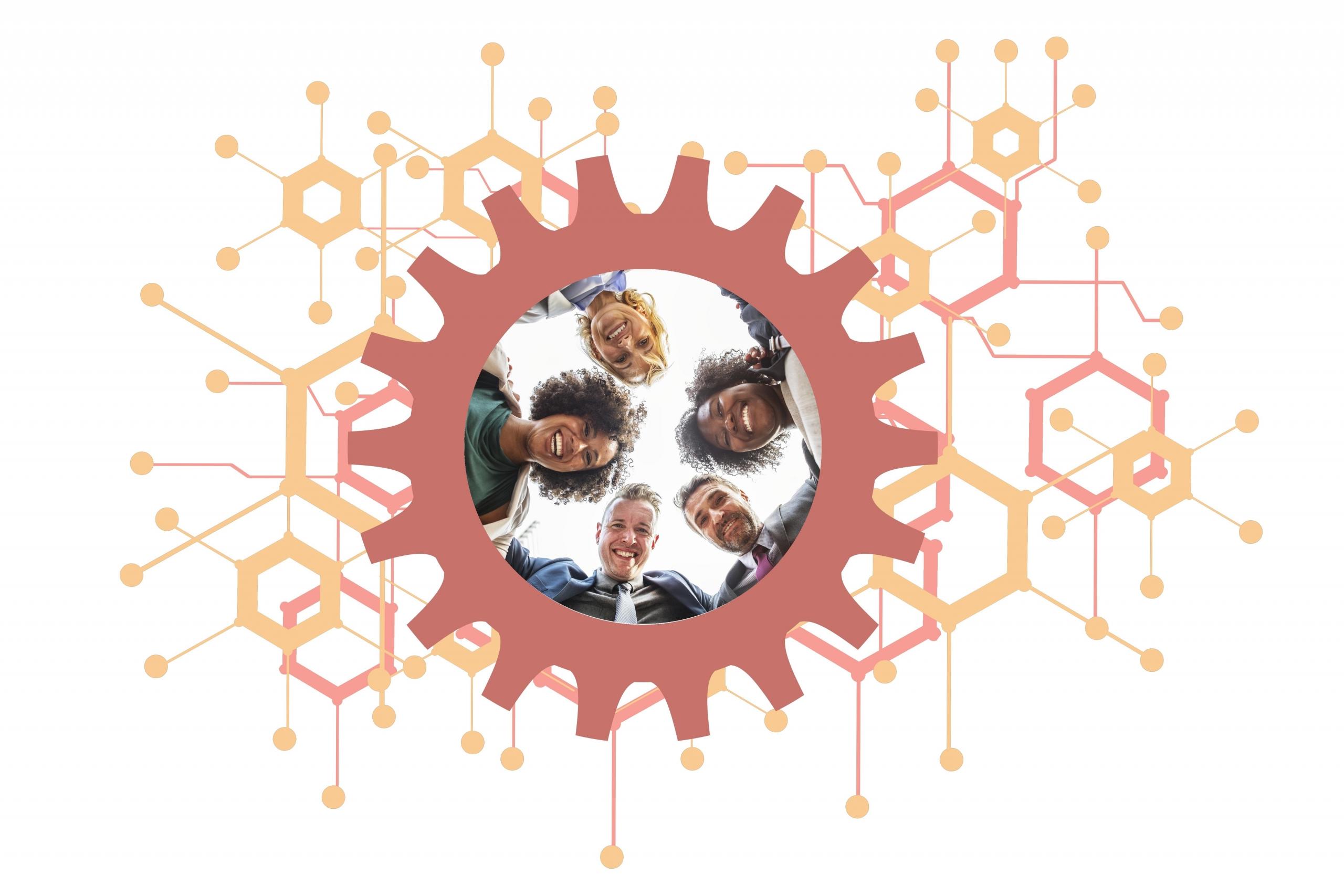 Grupa ludzi w kółku.