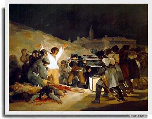 Rozstrzelanie powstańców madryckich, Francisco de Goya, żołnierze strzelają do ludzi, na ziemi leżą zakrwawione ciała.