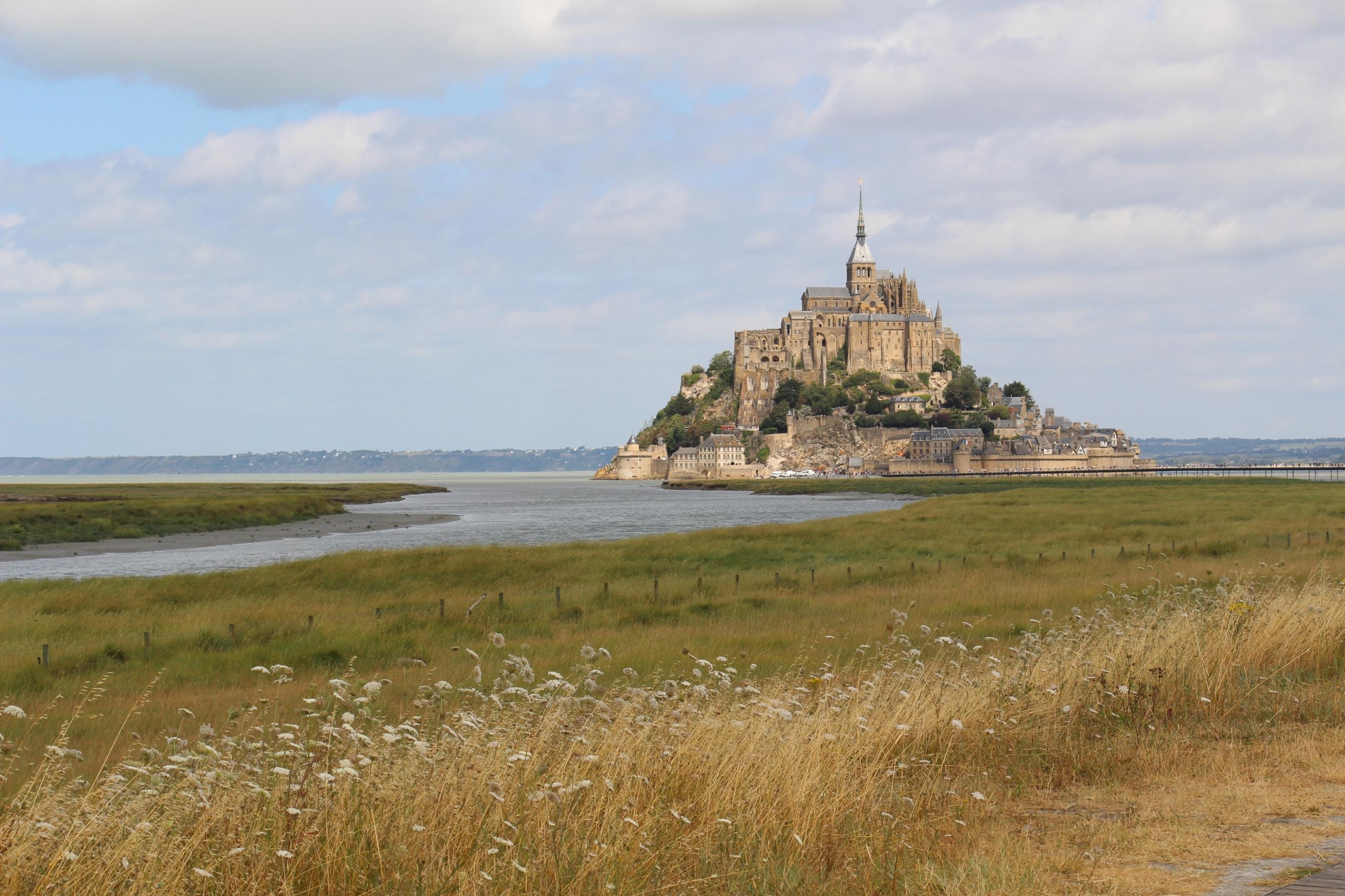 zamek Mont-Saint-Michel we Francji