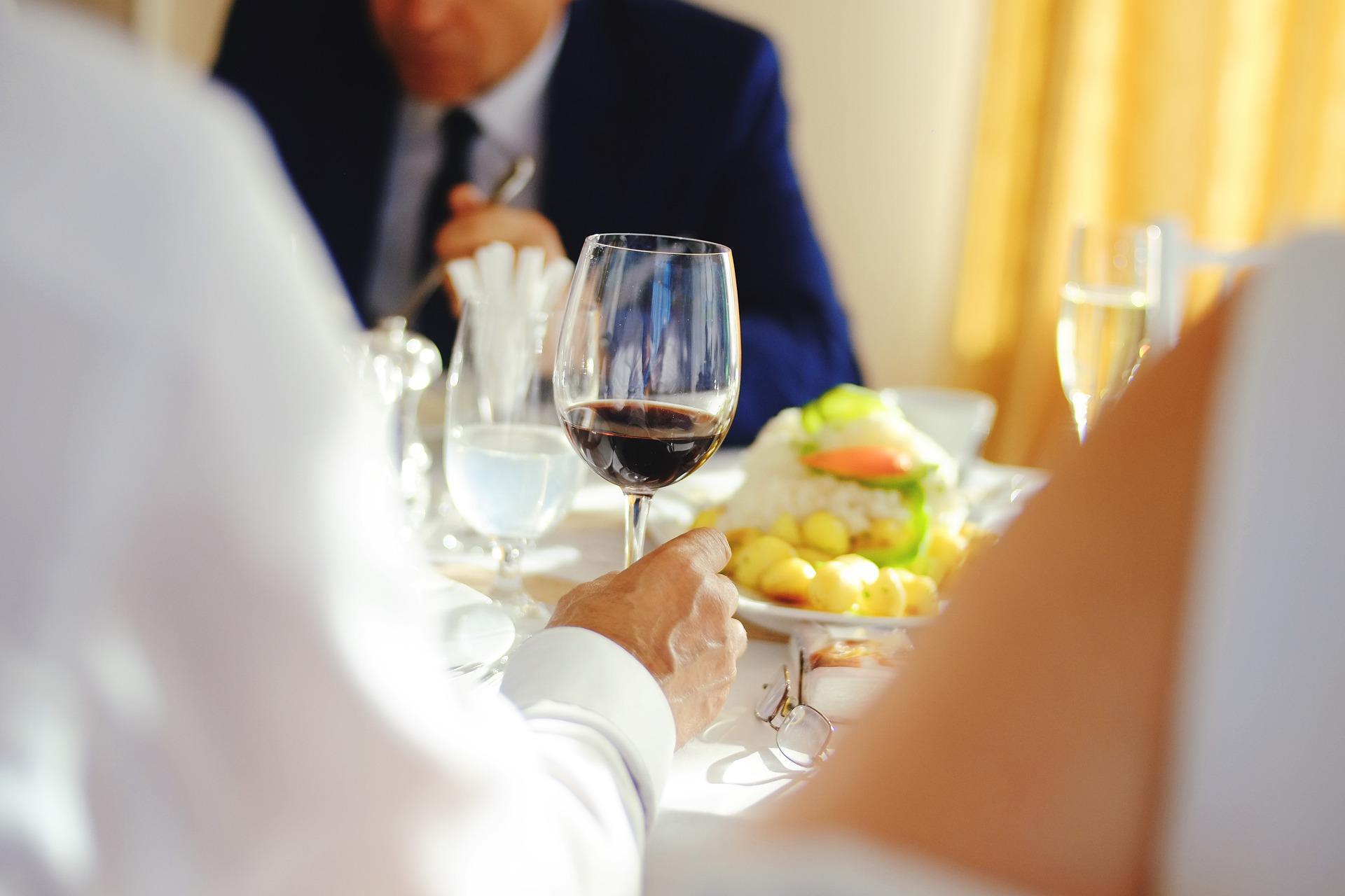 Kuchnia włoska, zwyczaje włochów.