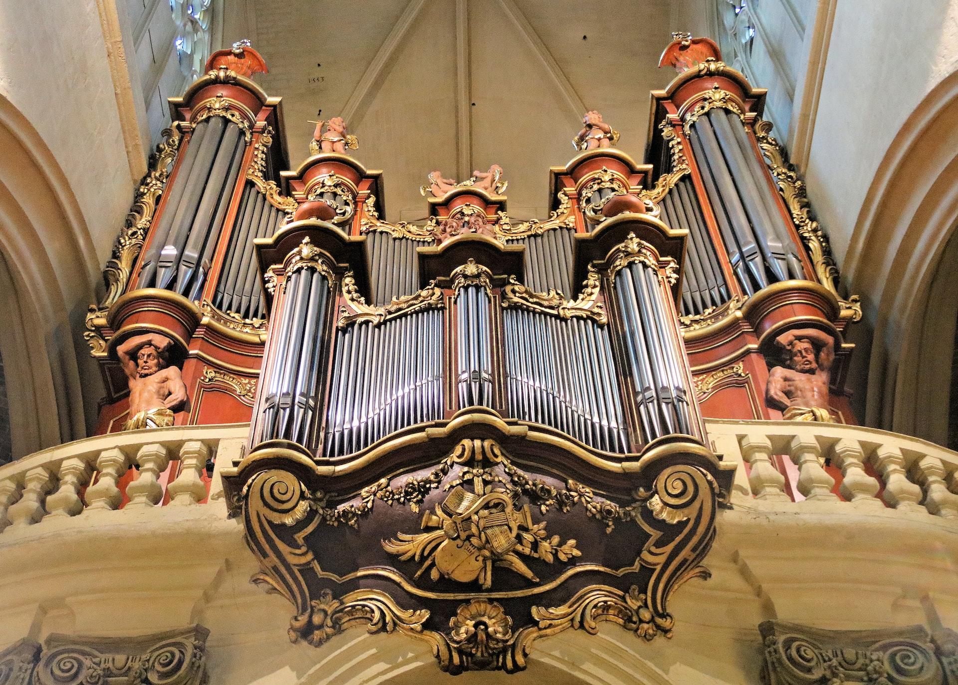 organy kościół instrument muzyczny