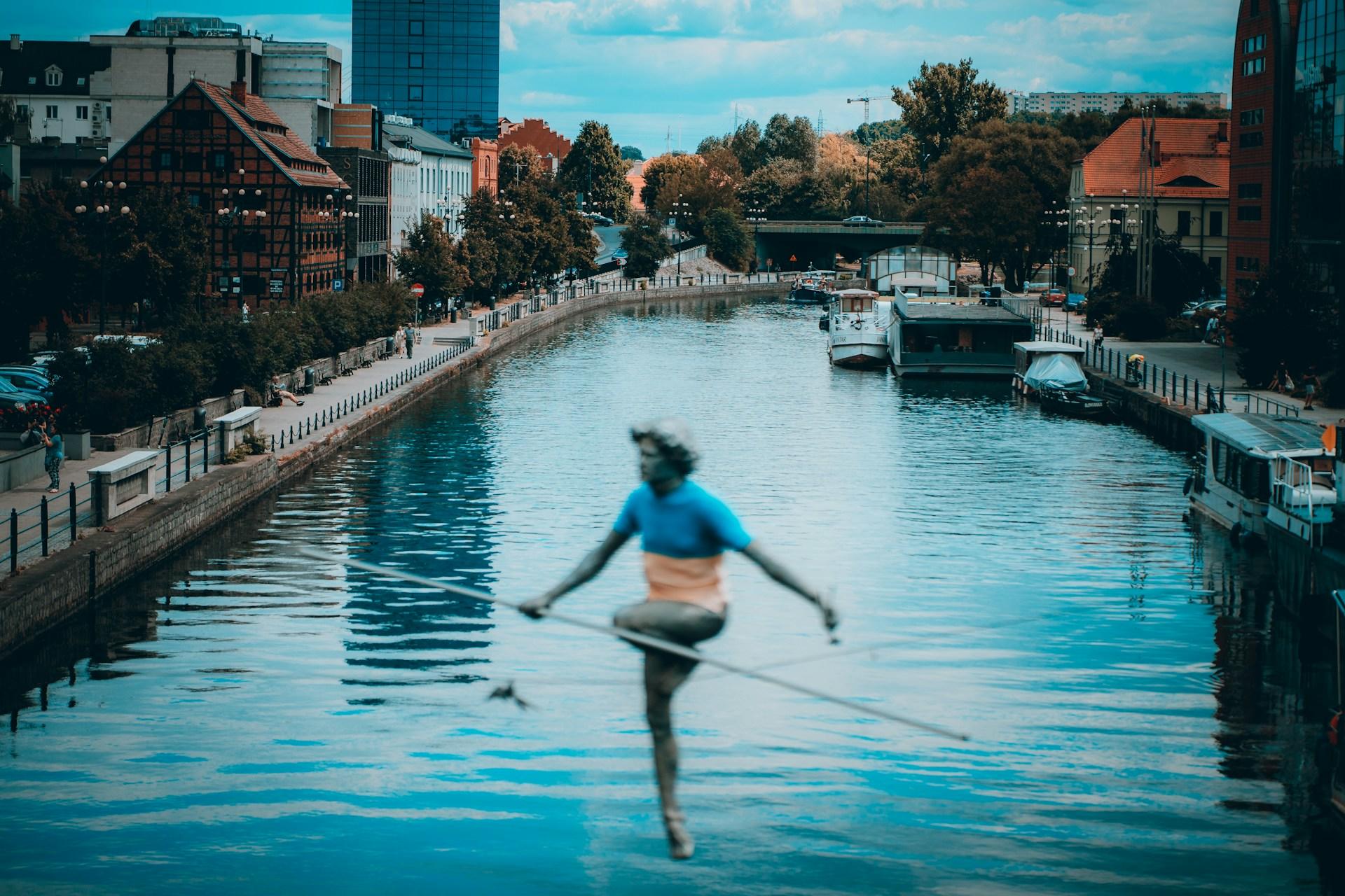 Bydgoszcz, Polska, rzeka Brda, kamienice.
