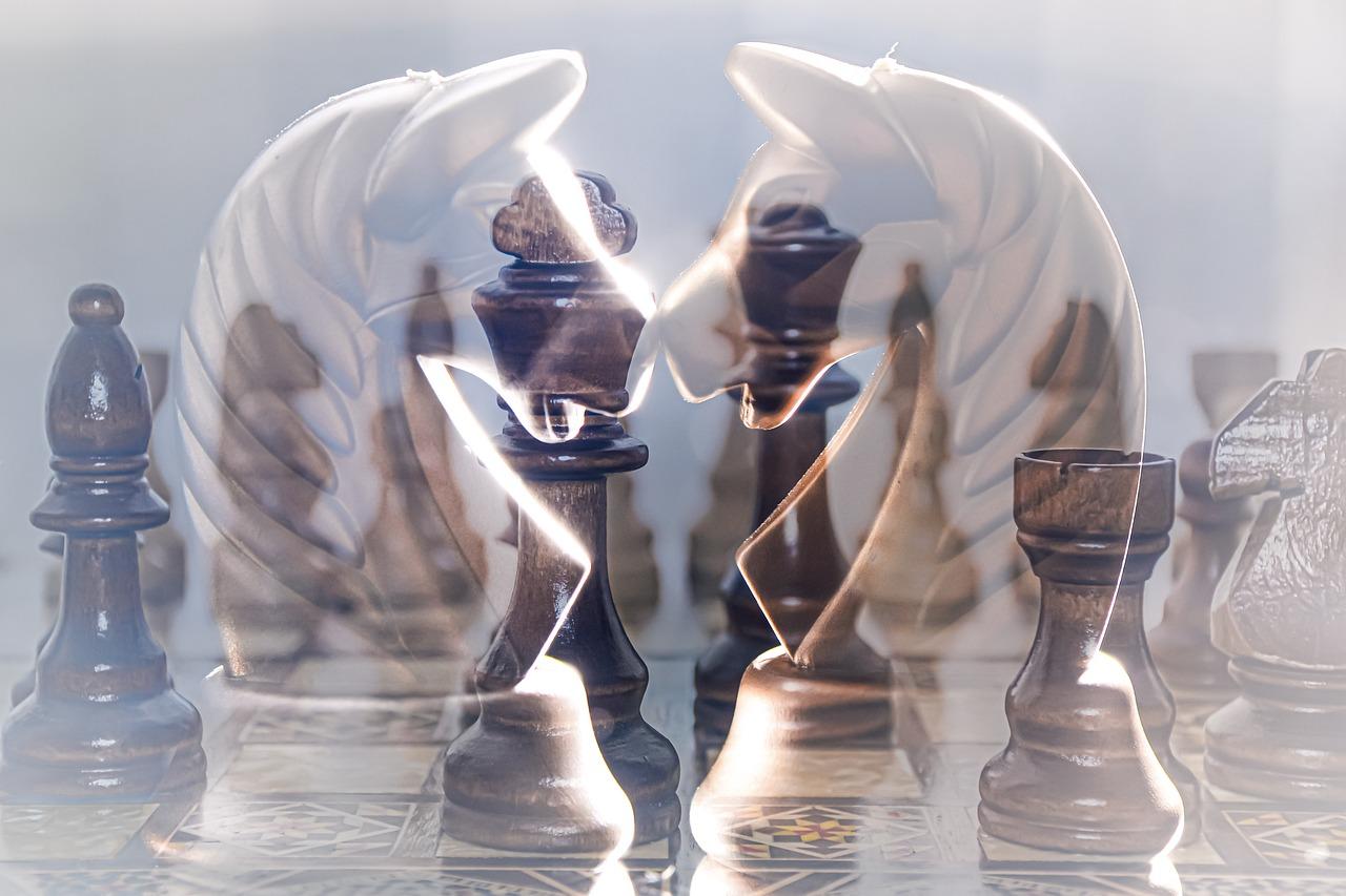 Szachy, figury szachowe, goniec szachowy, turniej szachowy.