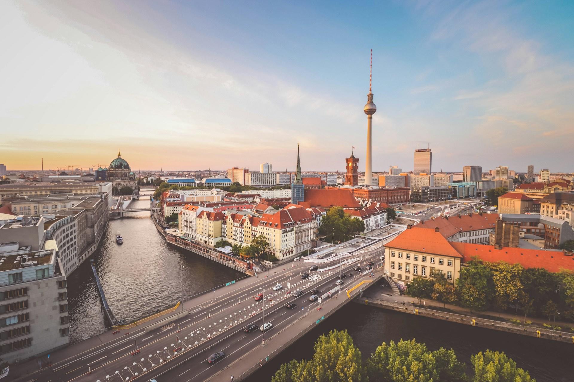 panorama berlina, rzeka, budynki, wieża widokowa, katedra