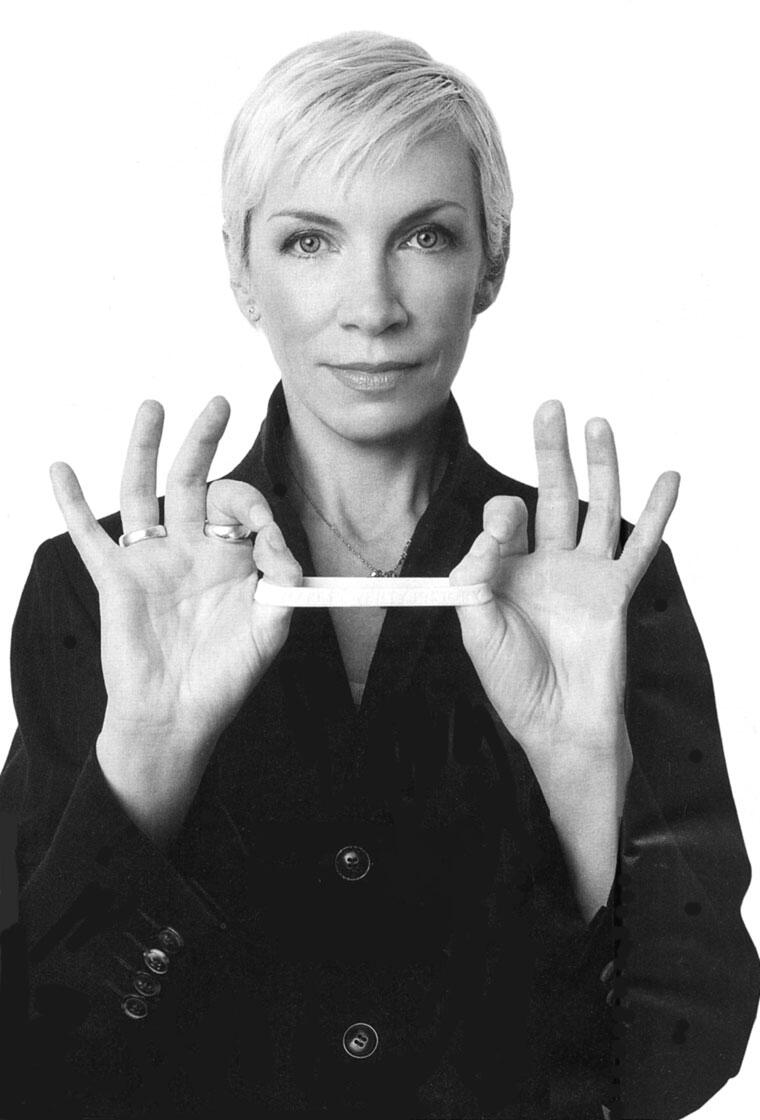 Czarno-biały portret Annie Lennox