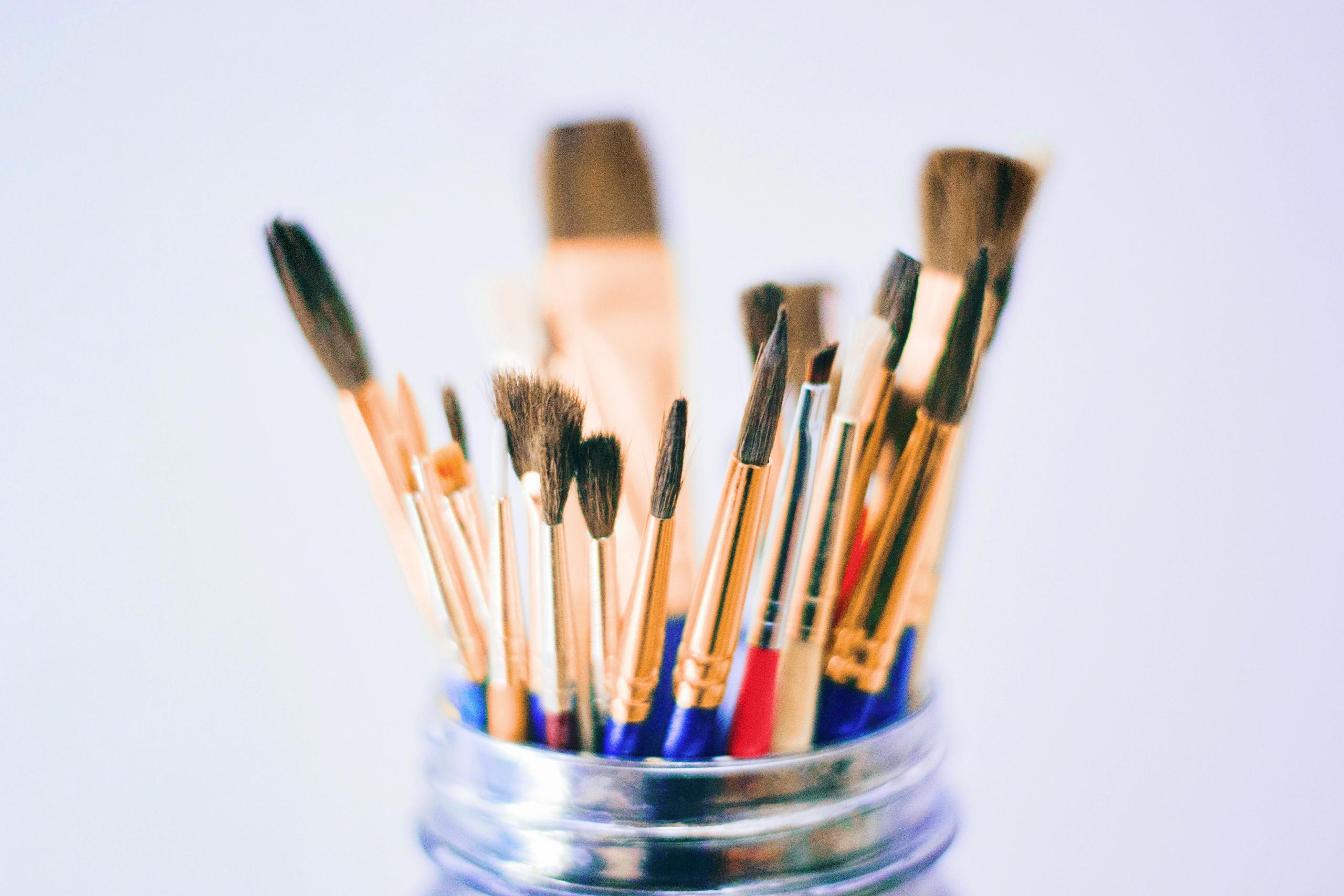 Pintura e os diferentes pincéis