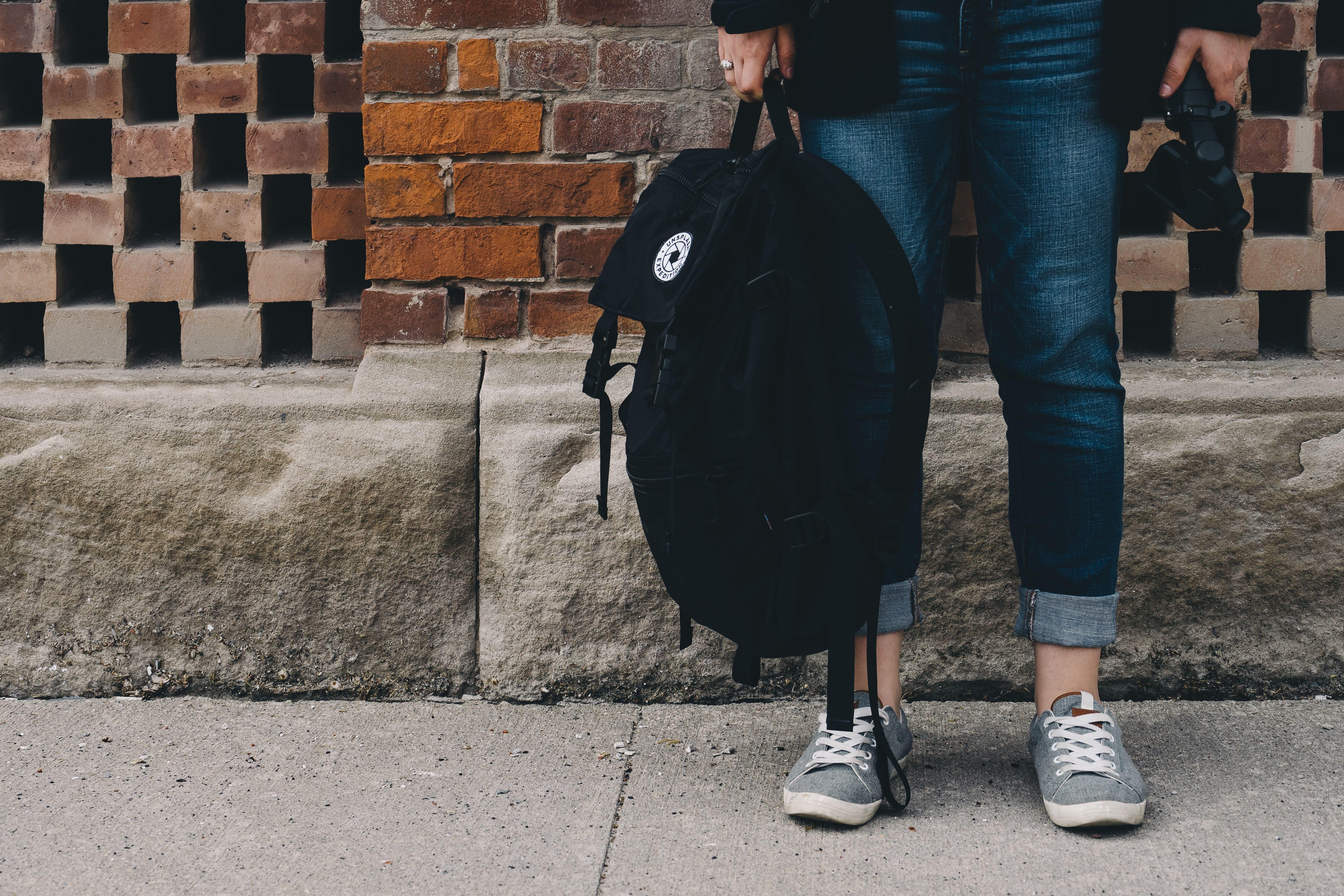 A escola nem sempre é suficiente para a preparação do exame nacional de inglês.