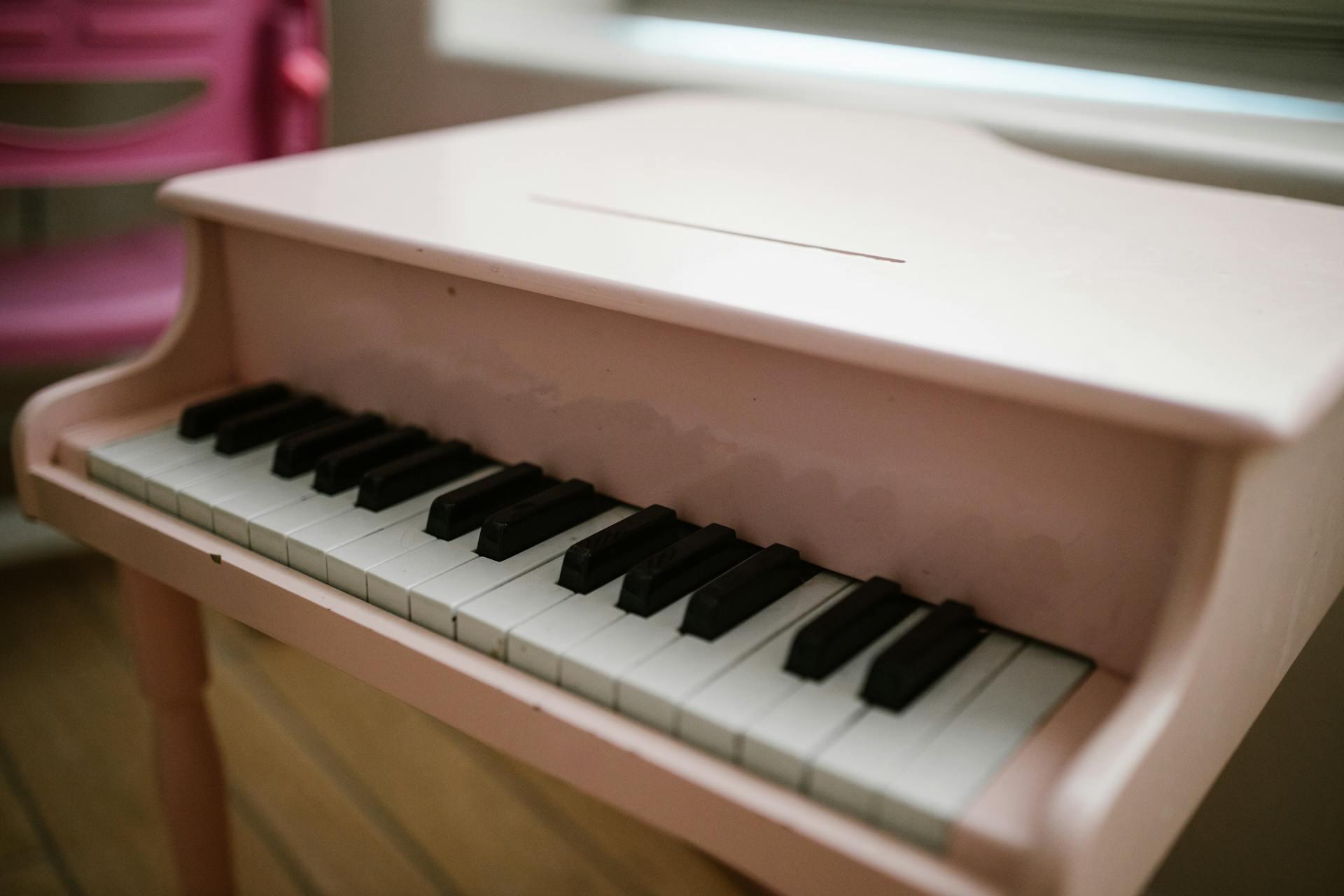 piano cor de rosa