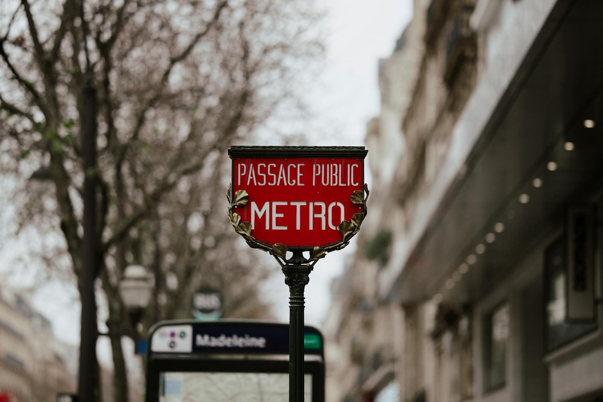 placa de trânsito em francês