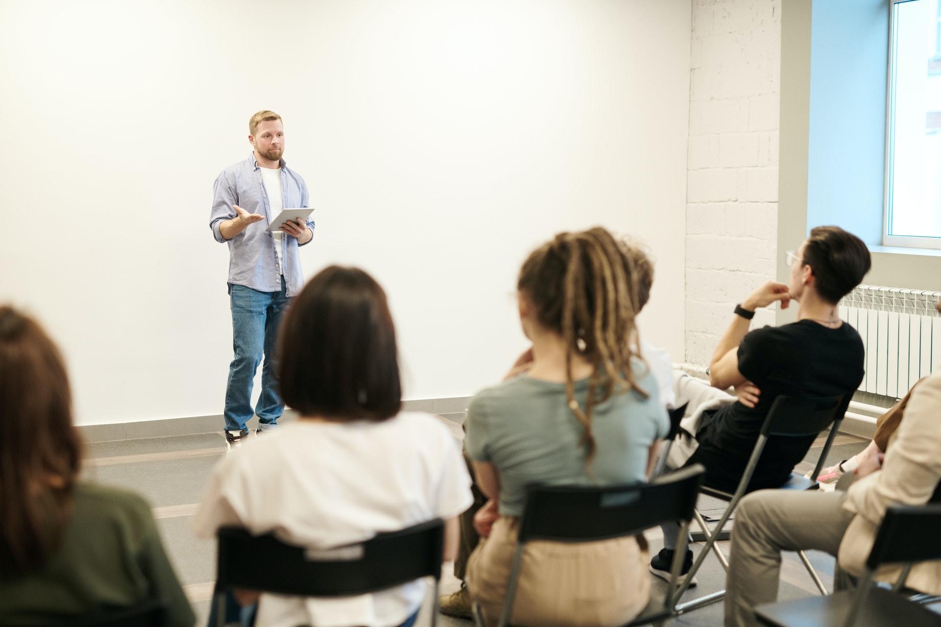 Quer dar aulas online em Viseu?