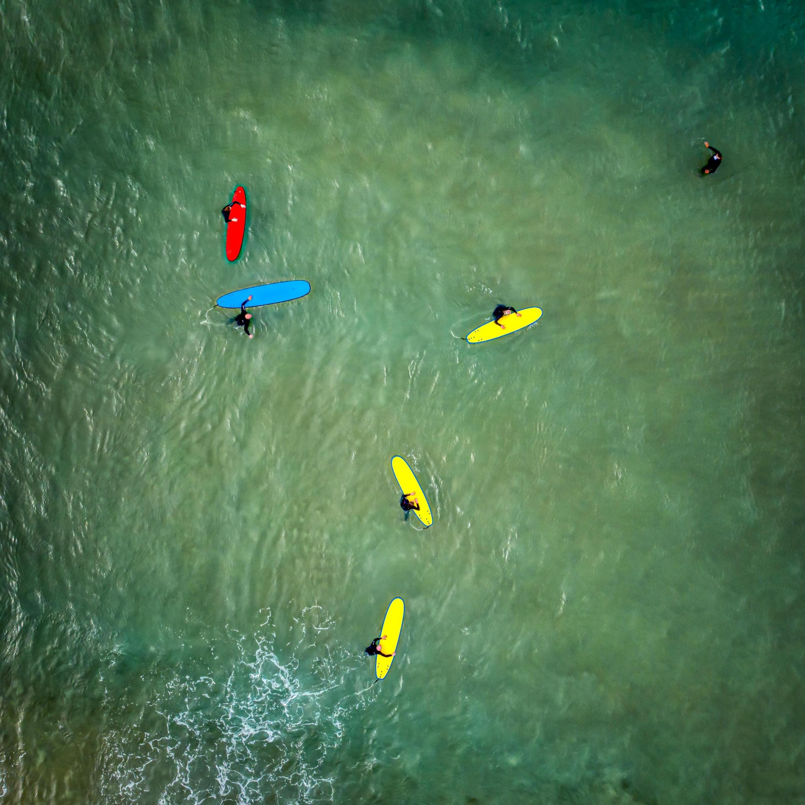 Aulas de surf nas praias da Nazaré
