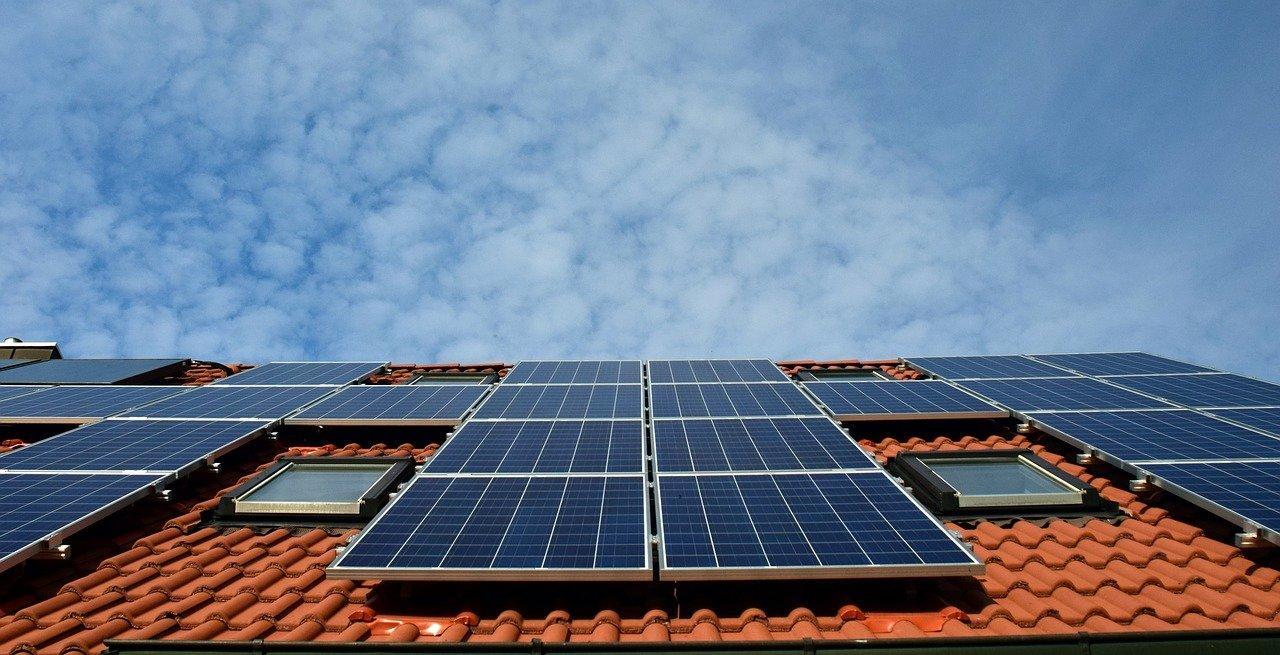O sol e energia solar desencadeia investigações científicas
