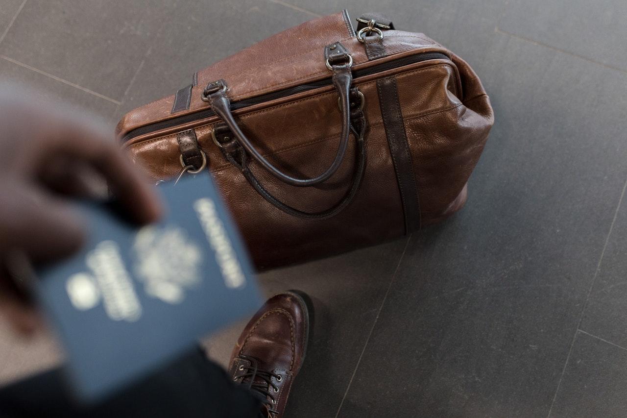 Aprender inglês permite viajar sem preocupação com o idioma