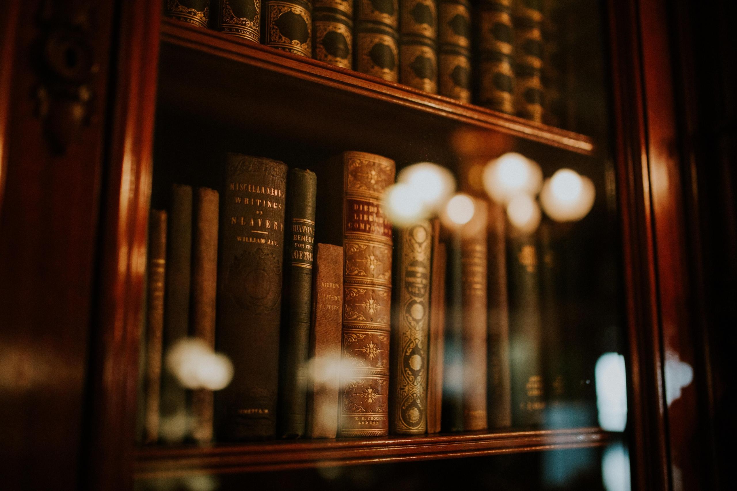Livros para aulas para aprender portugues basico.