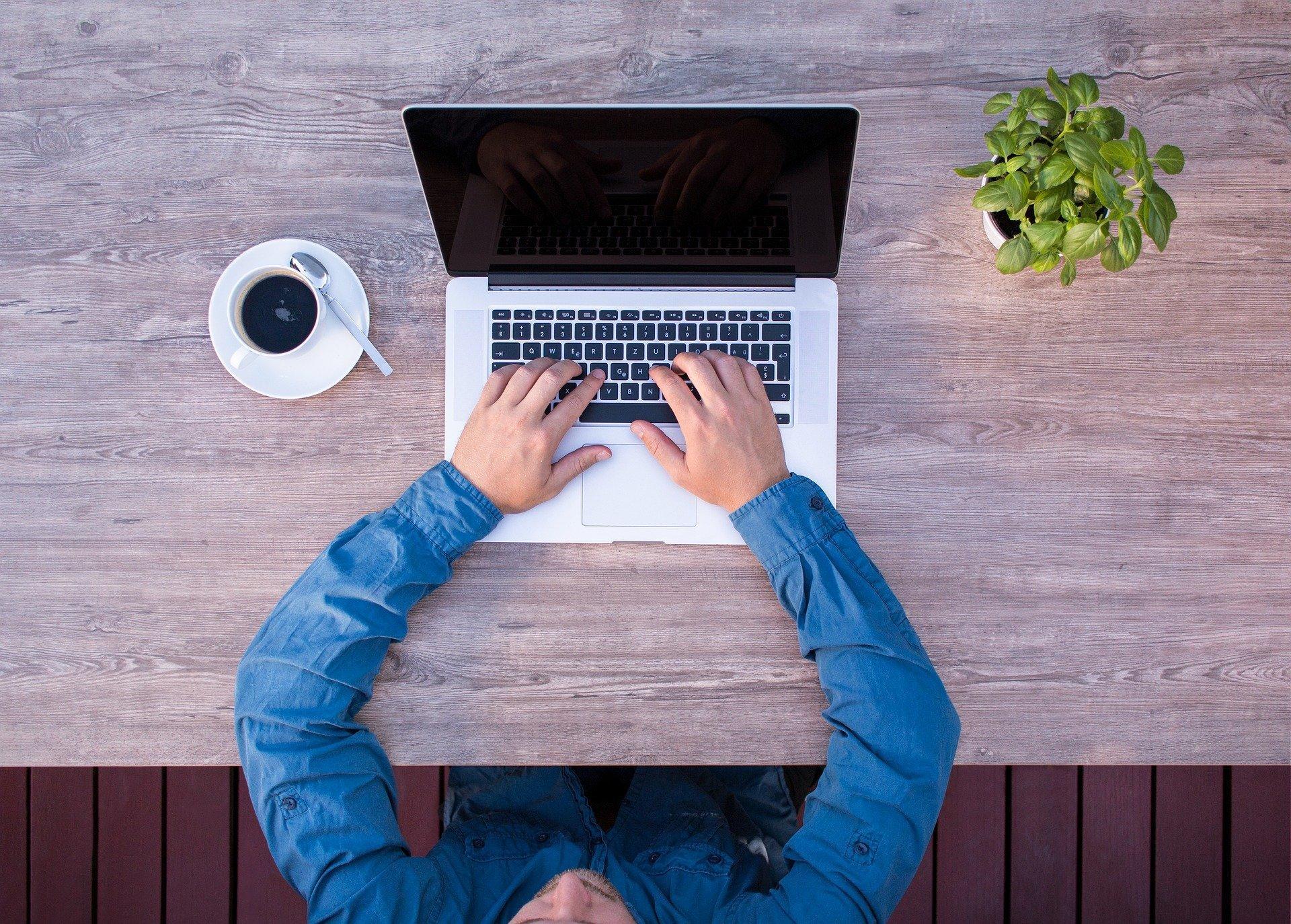 ambiente limpo e organizado para estudar matemática