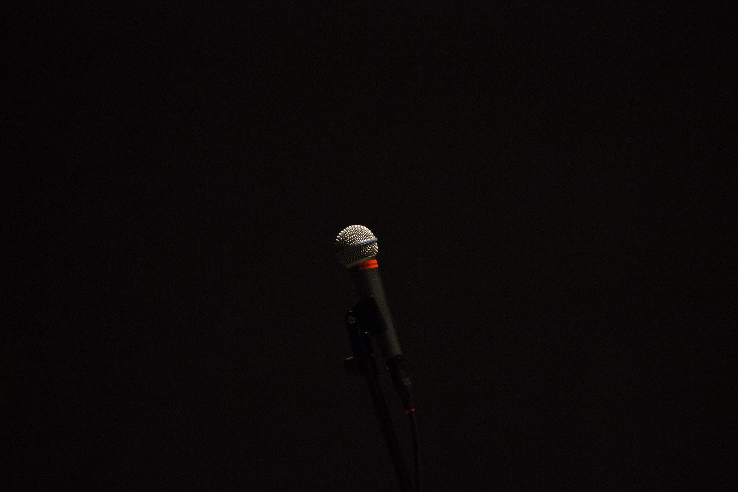 microfone preto