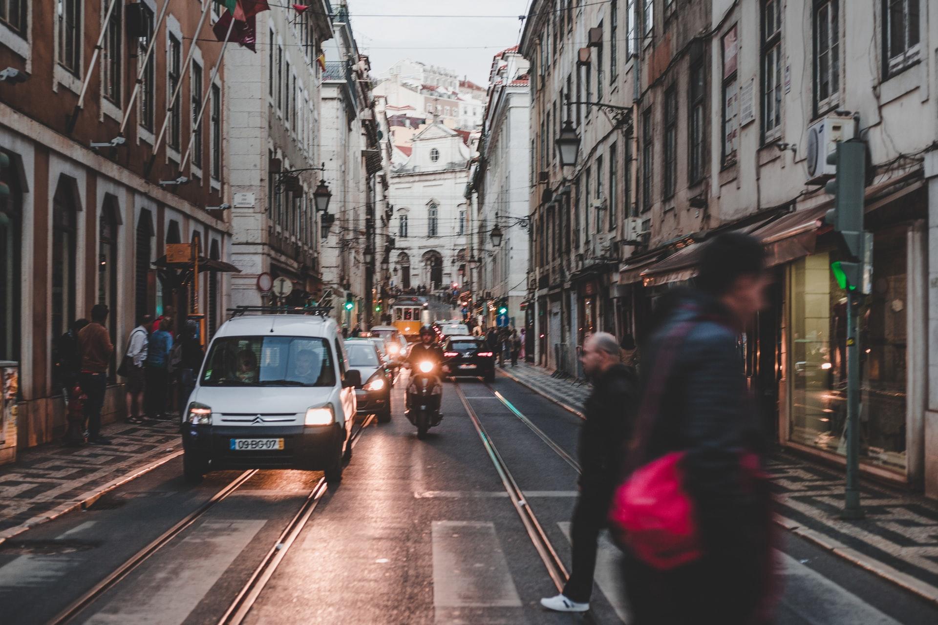 Sabia que em cada rua ou avenida do país podem esconder-se histórias sobre o 5 de Outubro?