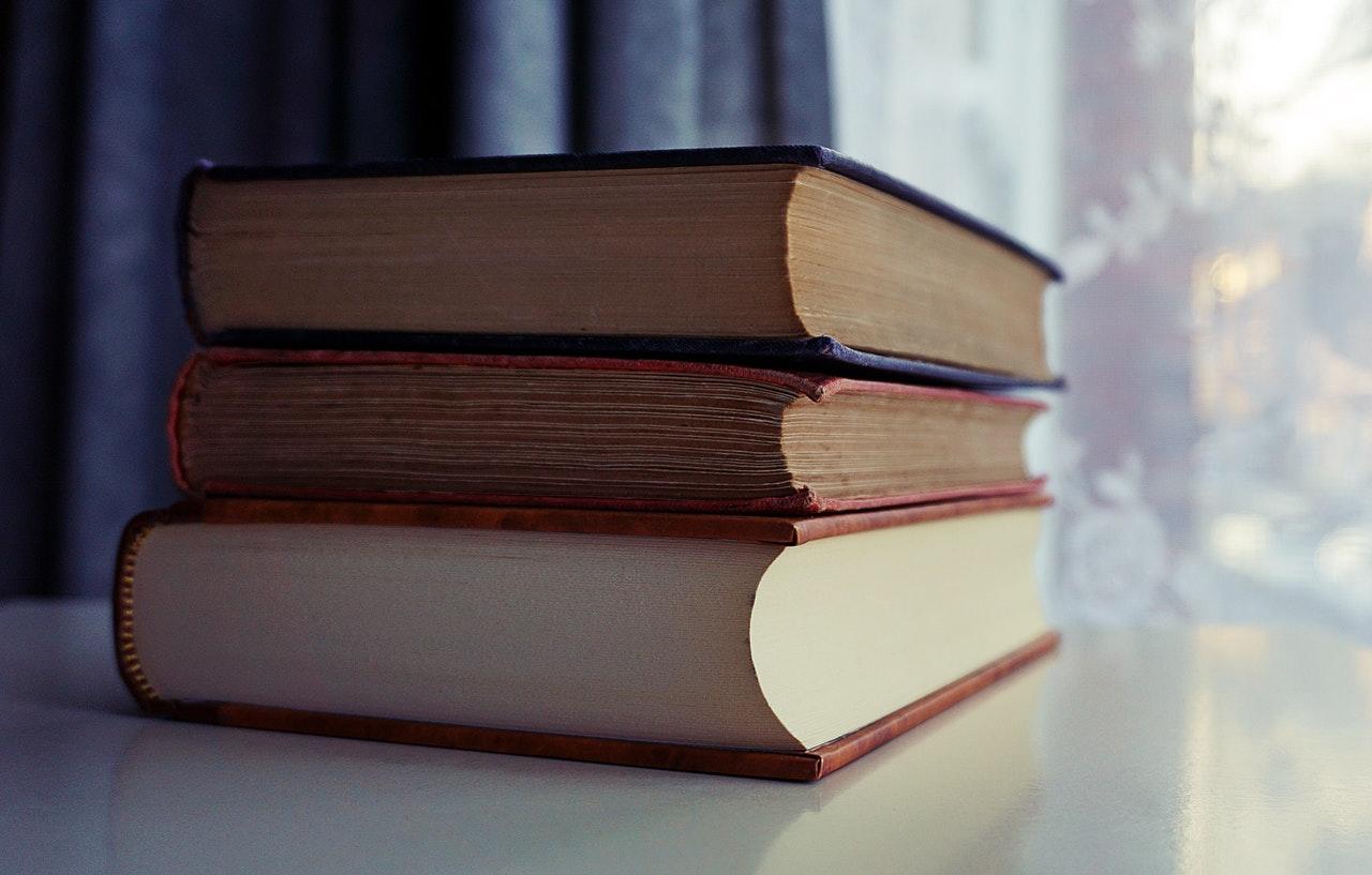 livros à janela