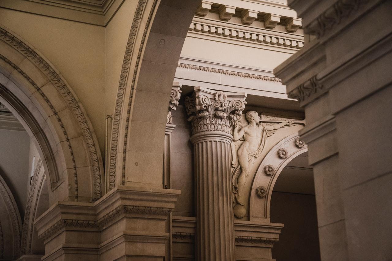 detalhe coluna de edifico